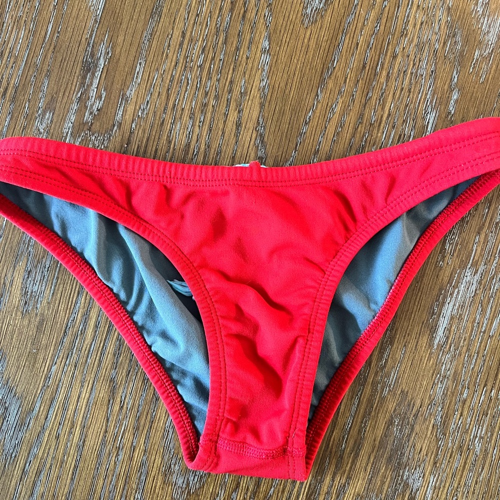 Jolynn, women’s small midl bikini bottom